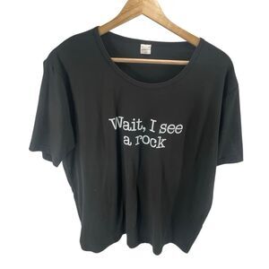 Women's Short Sleeve "Wait, I See A Rock" Graphic T-shirt Black XXL